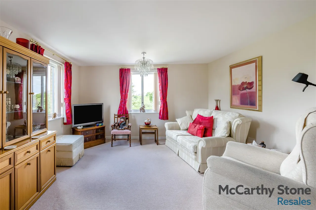 Shortmead Street, Biggleswade, SG18, photo 2