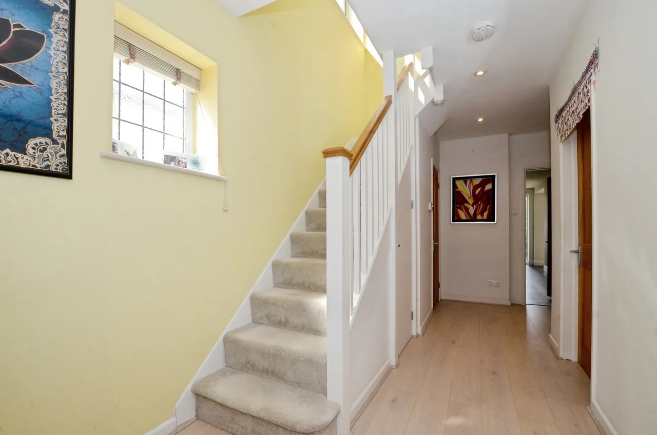 West Avenue, Pinner, HA5, photo 3