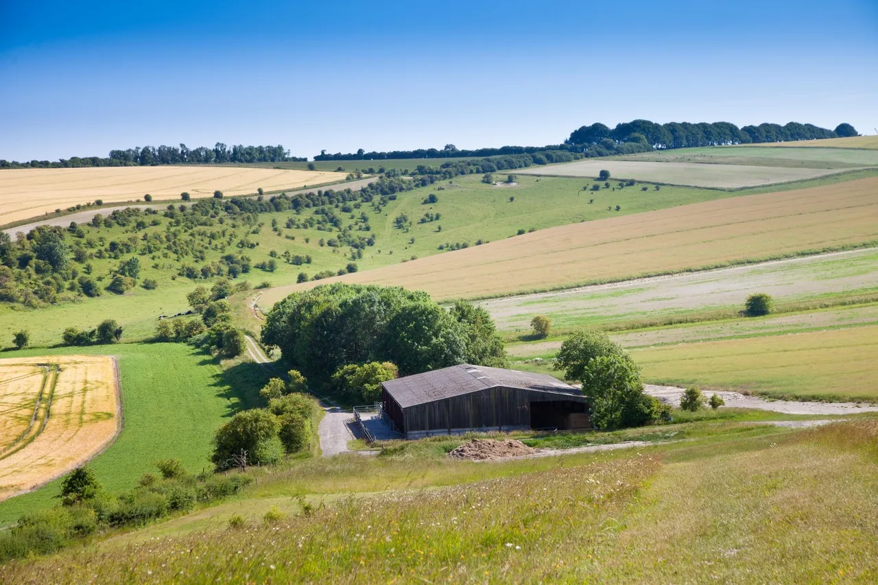 farm rural, land for sale — Sutton Parva, Tytherington, Warminster, Wiltshire, BA12 7AF