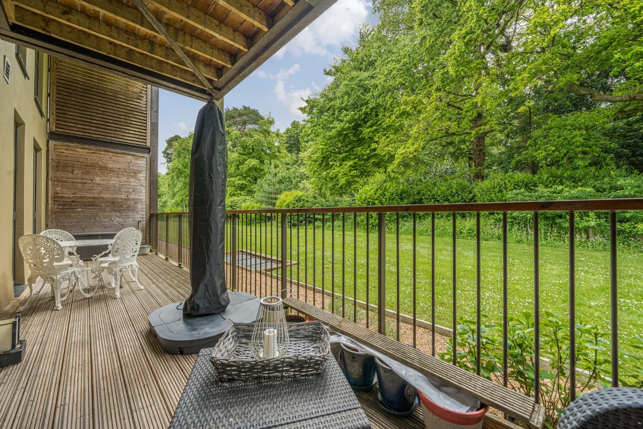 Cliveden Gages, Taplow, SL6, photo 10