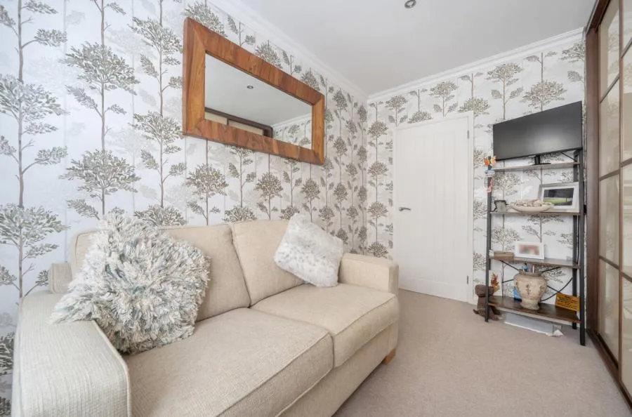 Cambridge Avenue, Burnham, SL1, photo 12