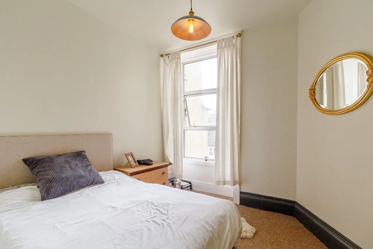 Hewlett Road, Cheltenham, GL52, photo 6