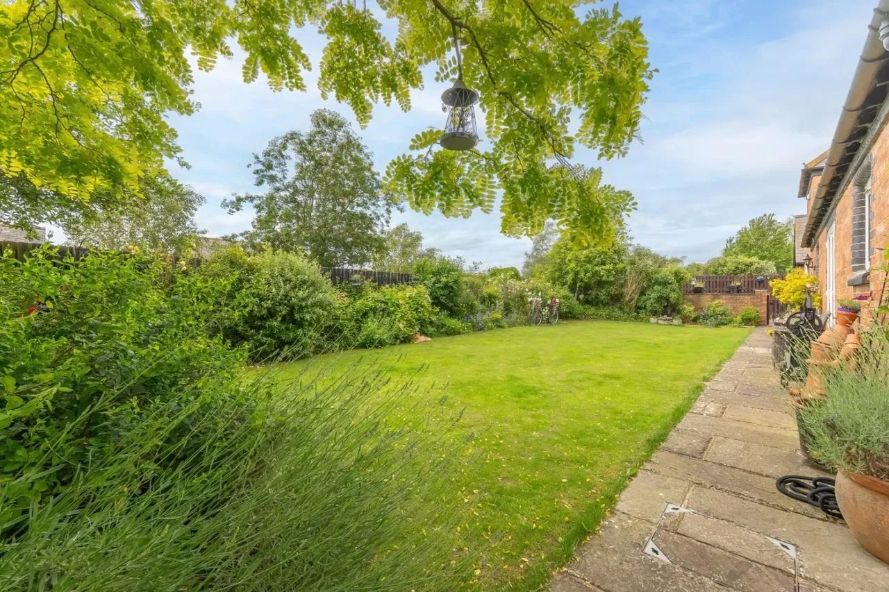 The Shire House, Rowden Farm Barns, LU7, photo 25