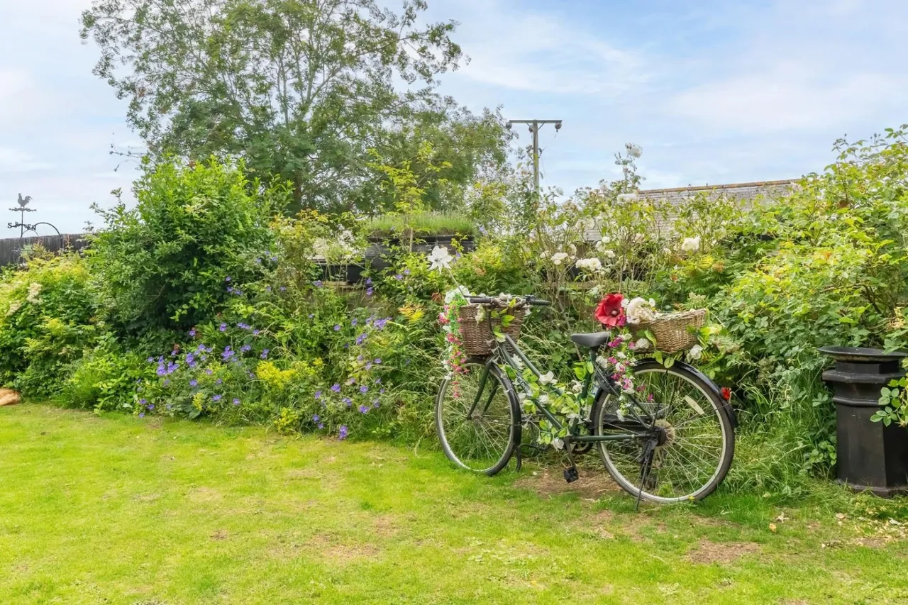 The Shire House, Rowden Farm Barns, LU7, photo 20