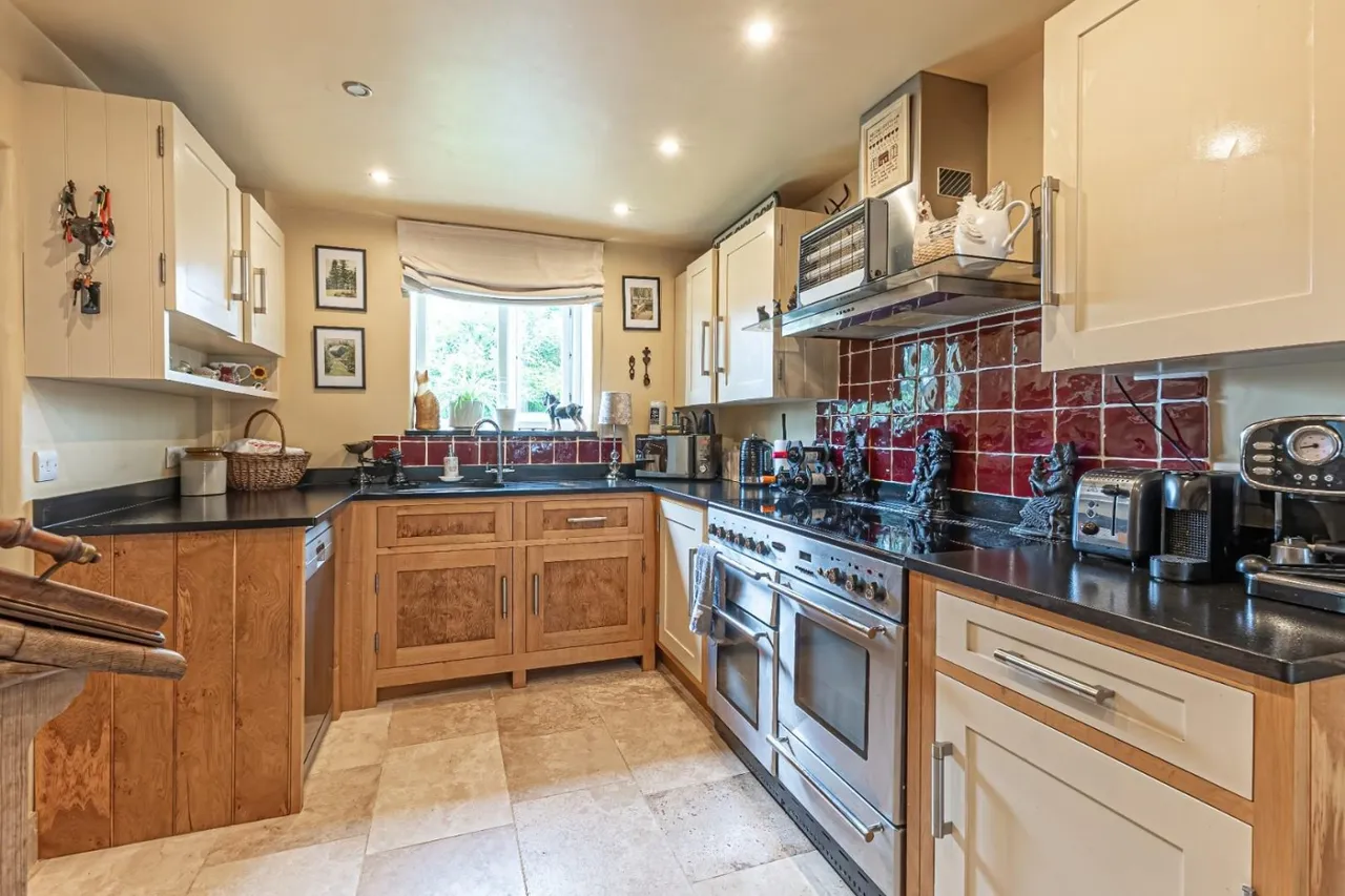The Shire House, Rowden Farm Barns, LU7, photo 7