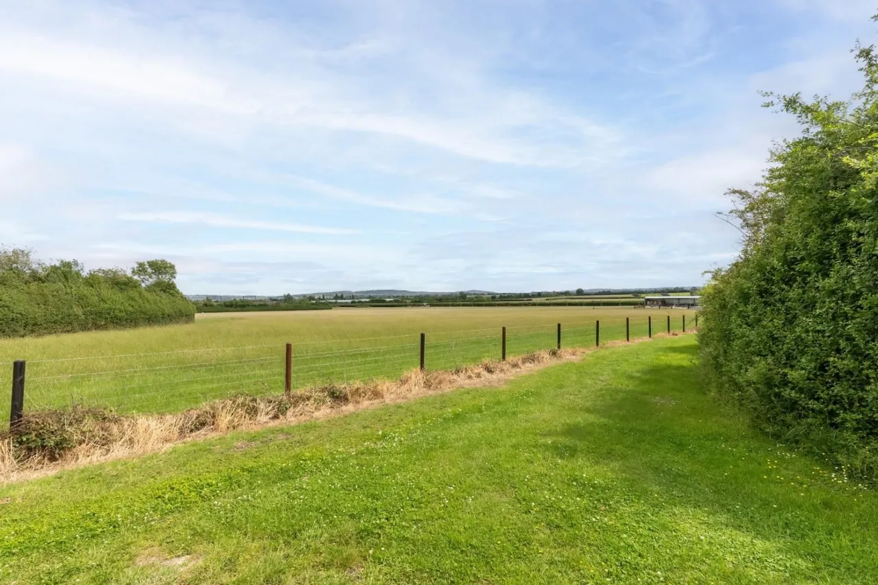 The Shire House, Rowden Farm Barns, LU7, photo 29