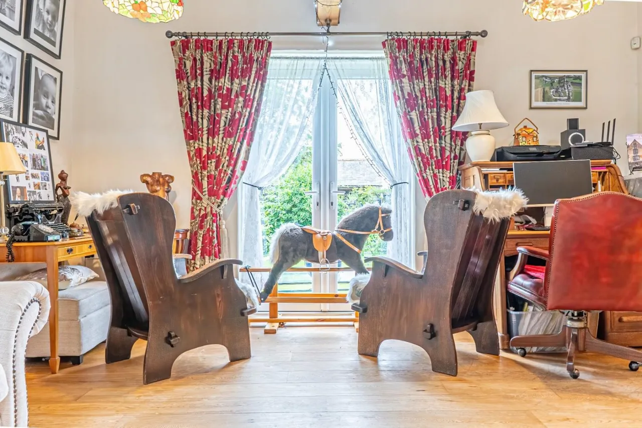 The Shire House, Rowden Farm Barns, LU7, photo 4