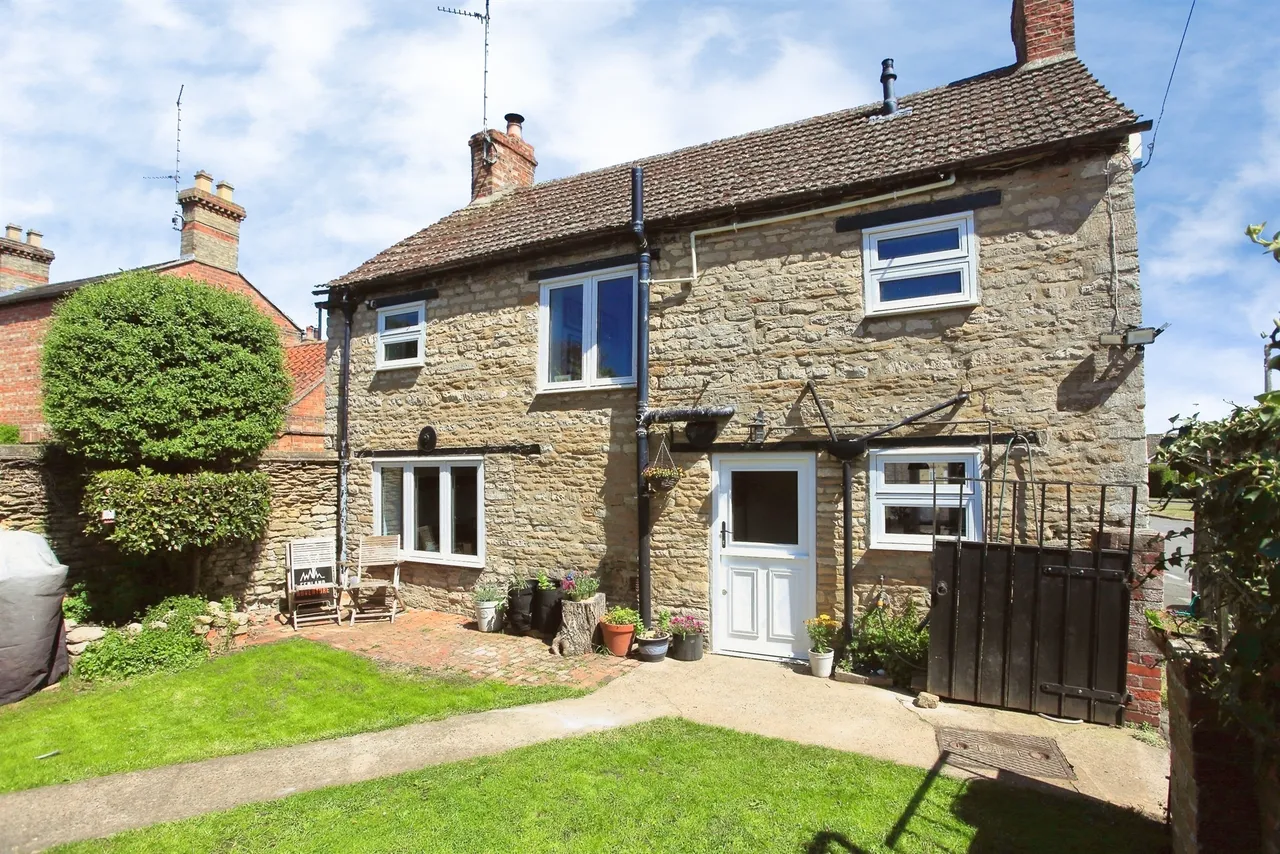 3 bed house for sale, Chestnut Close, Peterborough, PE6