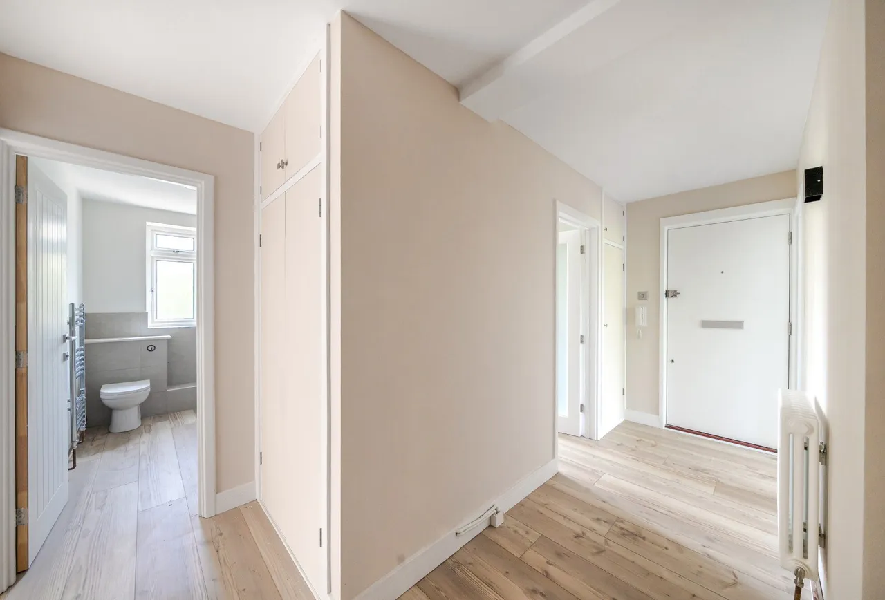 Embassy Court, Shotfield, SM6 0JB, photo 18
