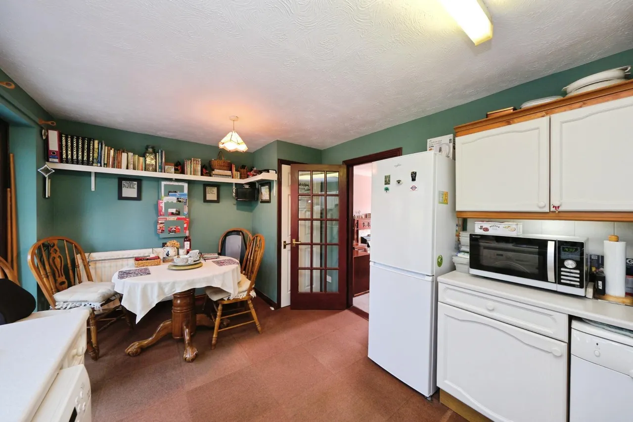 Wheatfield Crescent, Mansfield, NG19, photo 7