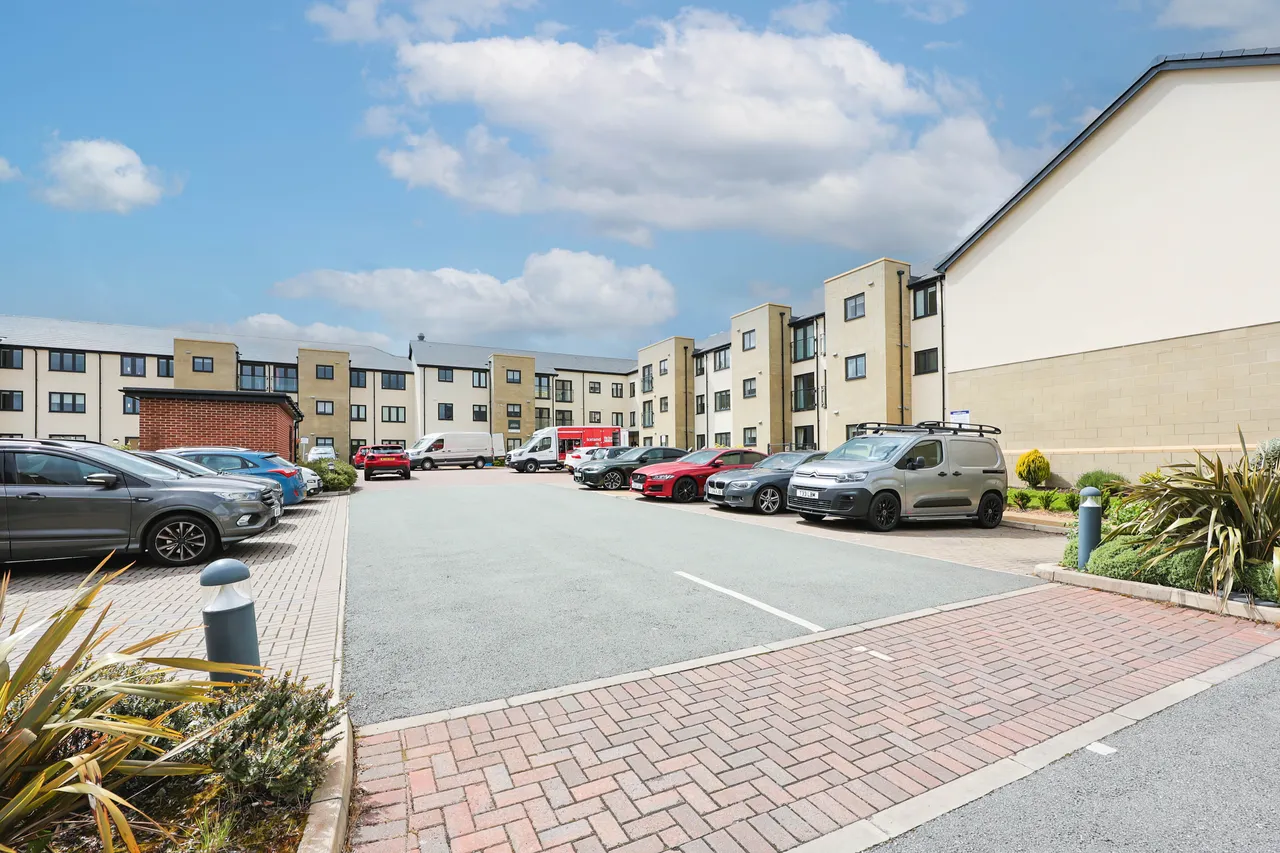 Wellington Place, Standish, photo 19