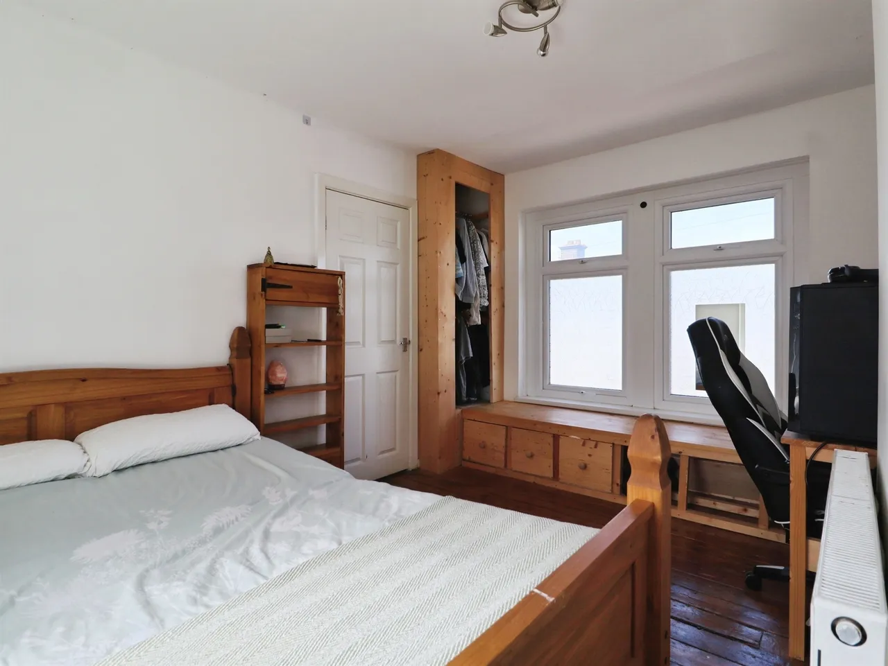Cawley Place, Barry, photo 7