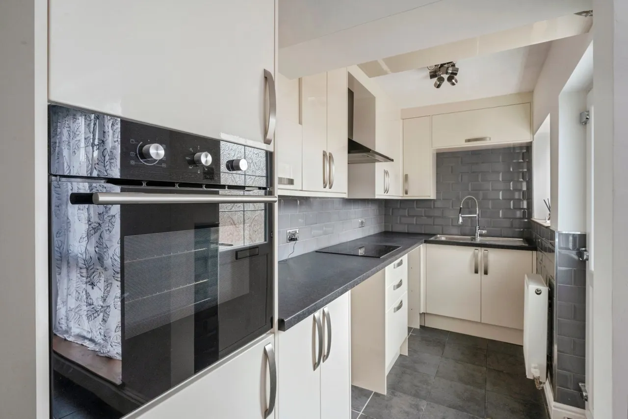 School Terrace, Conisbrough, Doncaster, South Yorkshire, DN12, photo 5