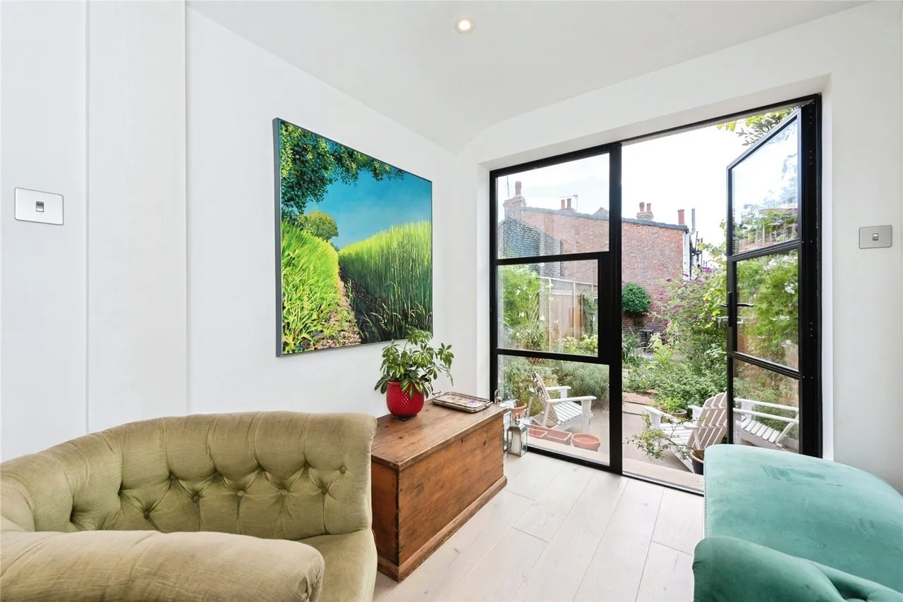 2 bed house for sale, Bonner Hill Road, Kingston Upon Thames, KT1