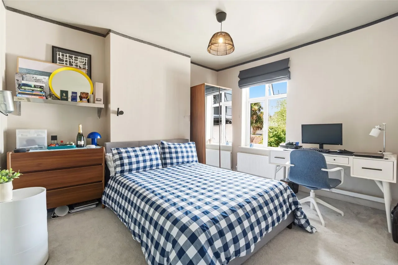 Oak Avenue, Hampton, TW12 3NR, photo 9