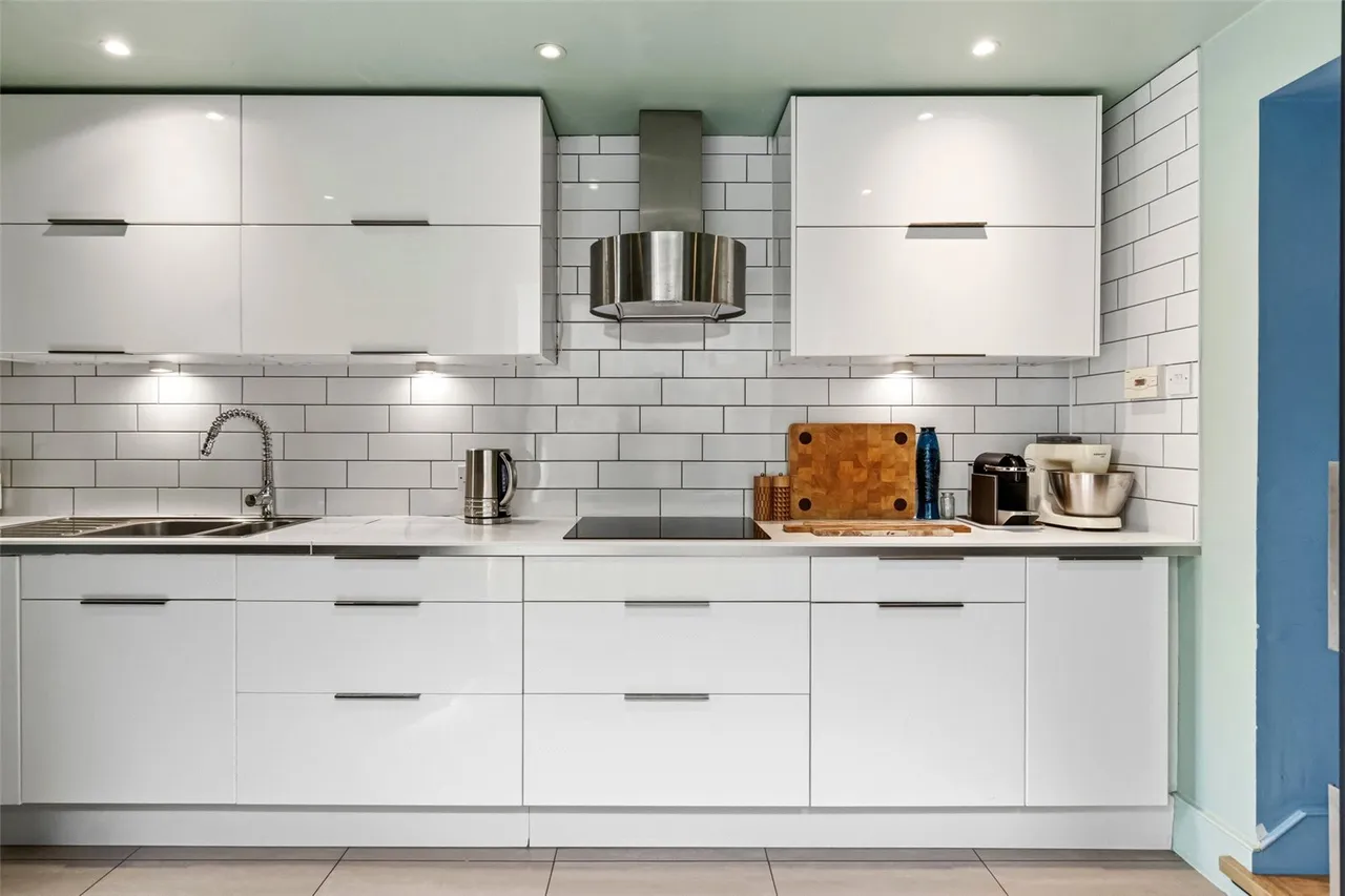 Oak Avenue, Hampton, TW12 3NR, photo 8