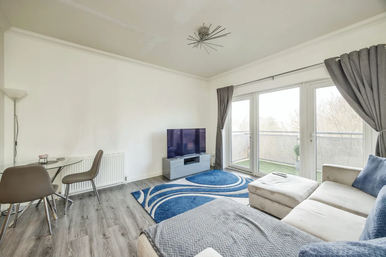 Hawk Brae, Livingston, EH54, photo 3