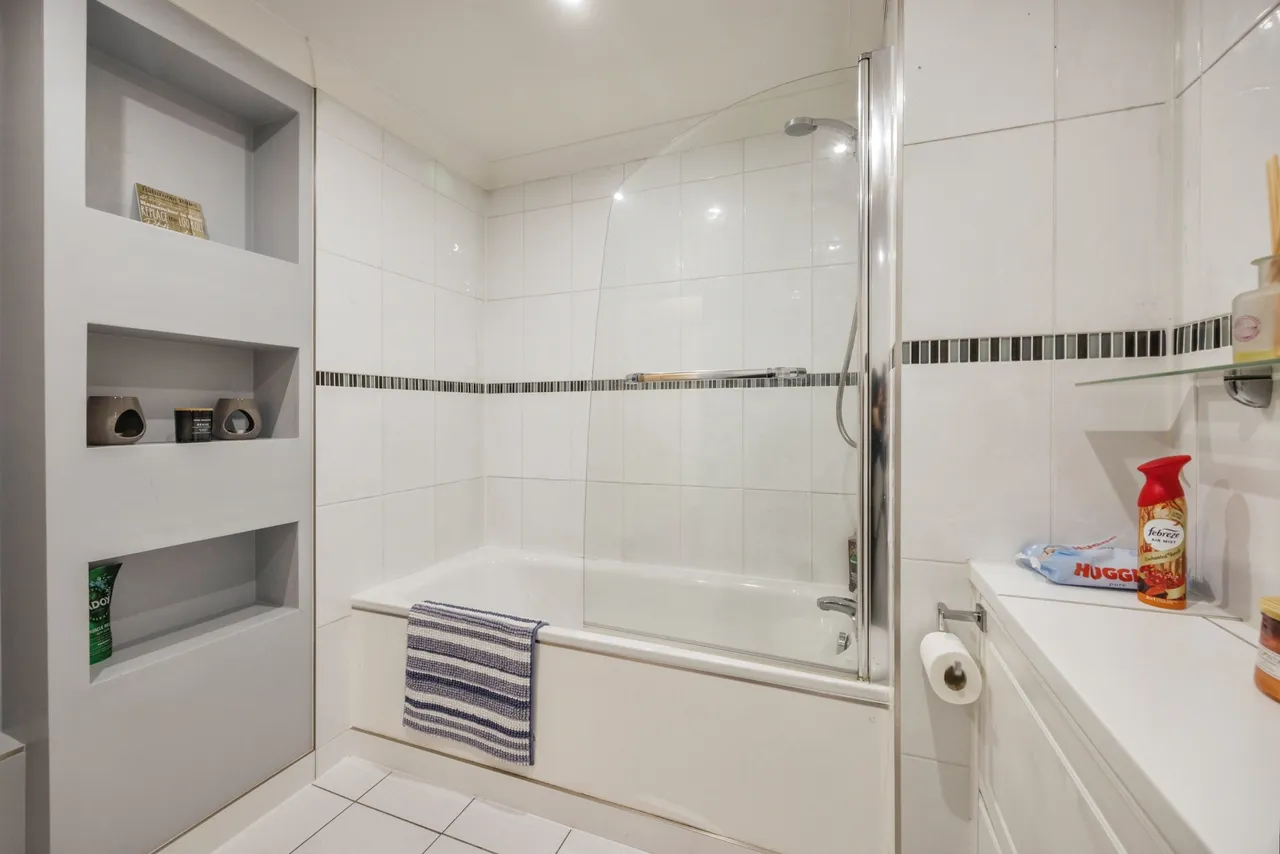 Hawk Brae, Livingston, EH54, photo 14