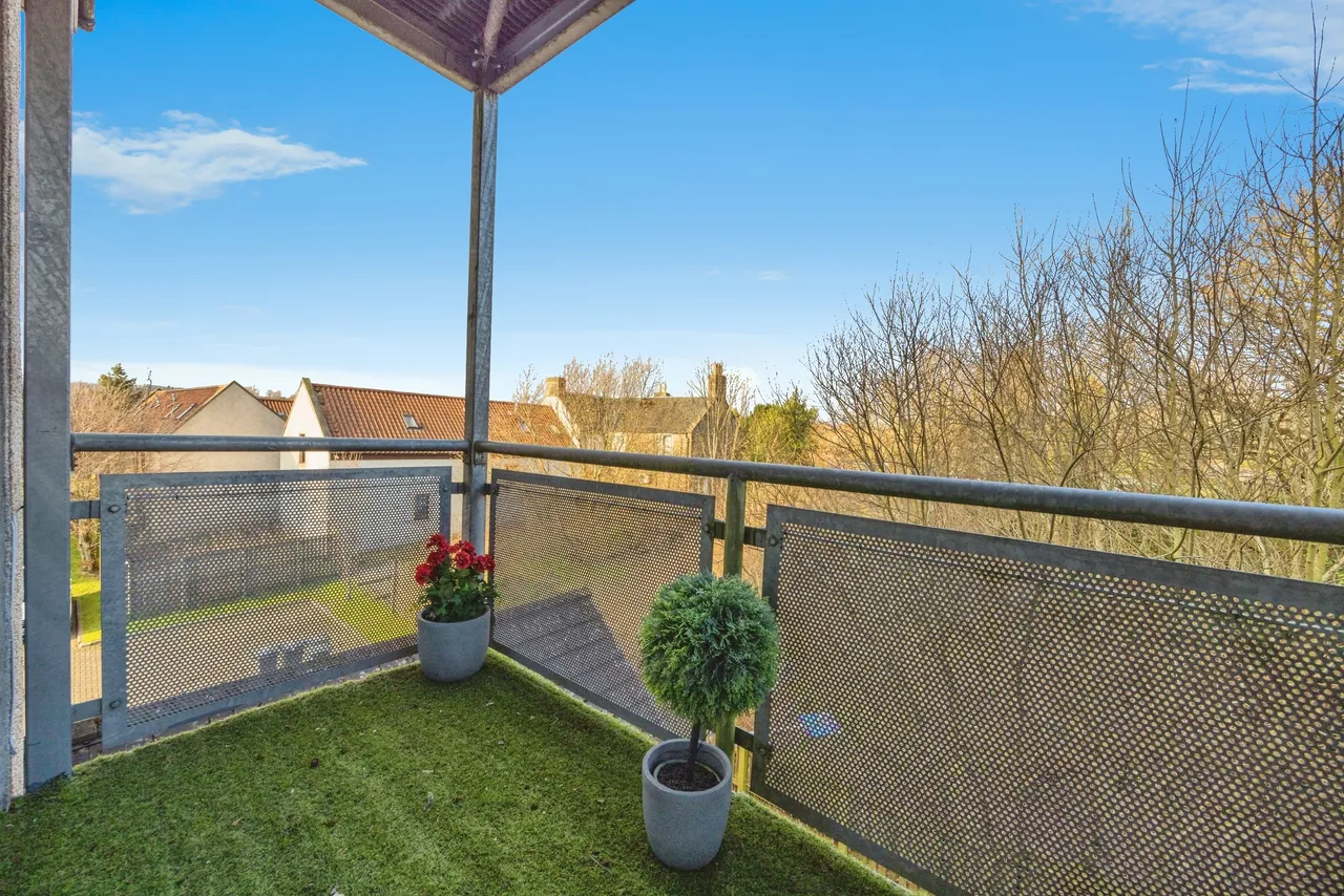 Hawk Brae, Livingston, EH54, photo 7