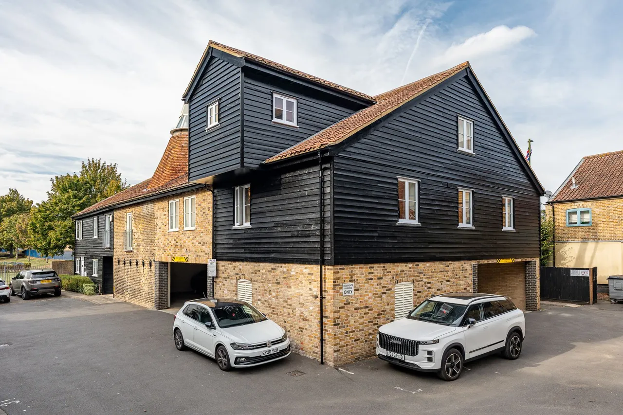 Buryfield Maltings Watton Road, Ware, SG12, photo 17