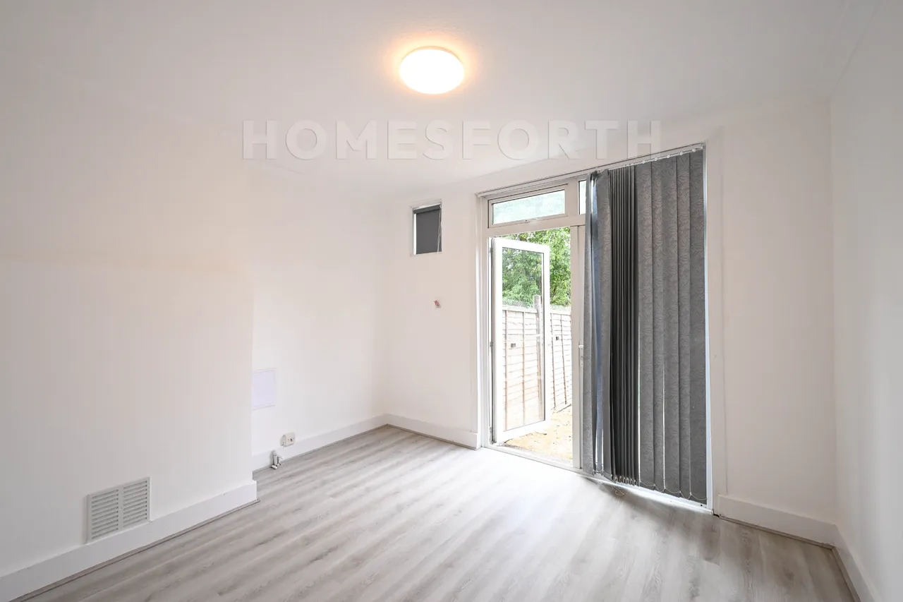 Greenford Avenue, Greenford, W7, photo 10