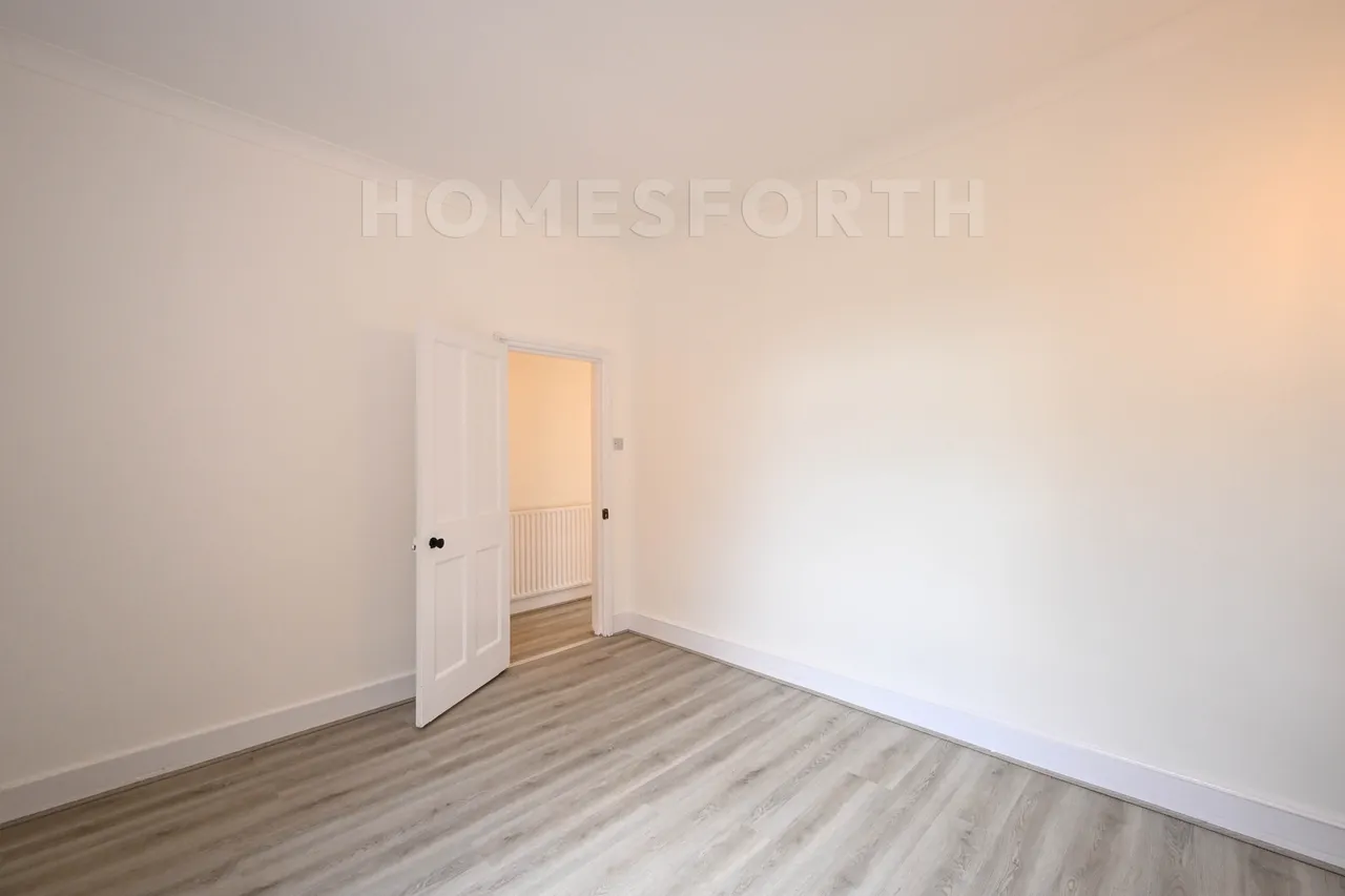 Greenford Avenue, Greenford, W7, photo 8