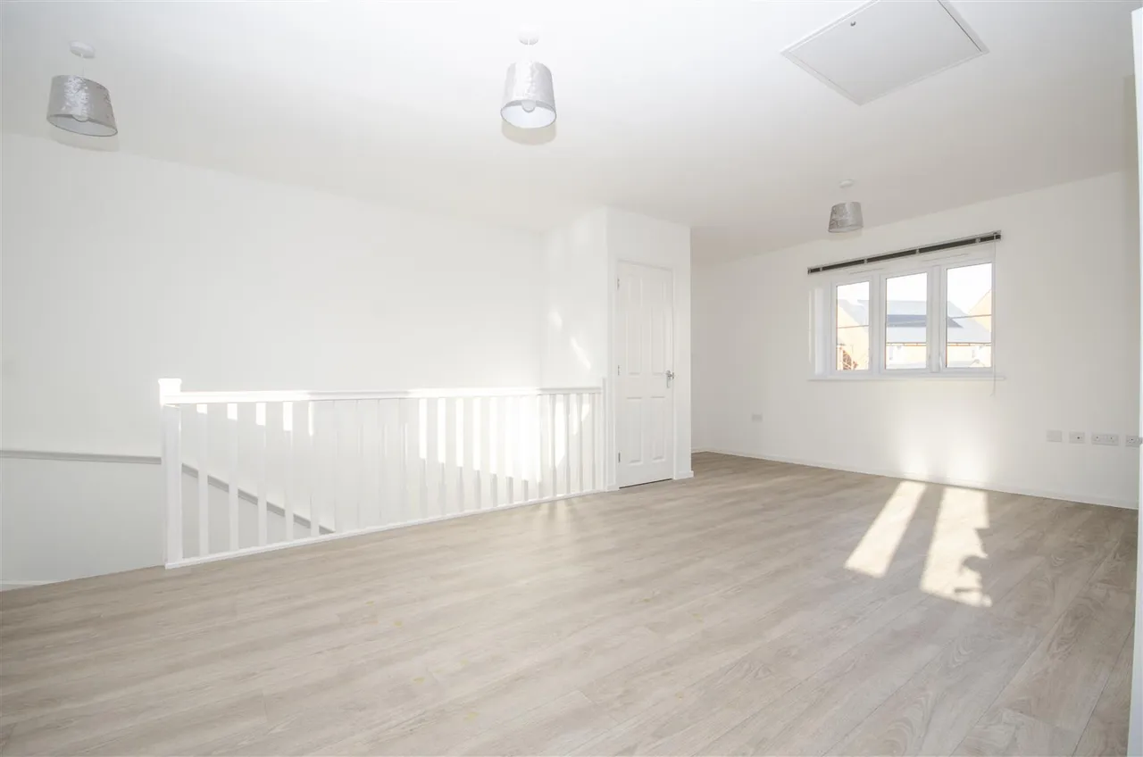 Harper Road, Botley, Southampton, SO32 2SW, photo 2