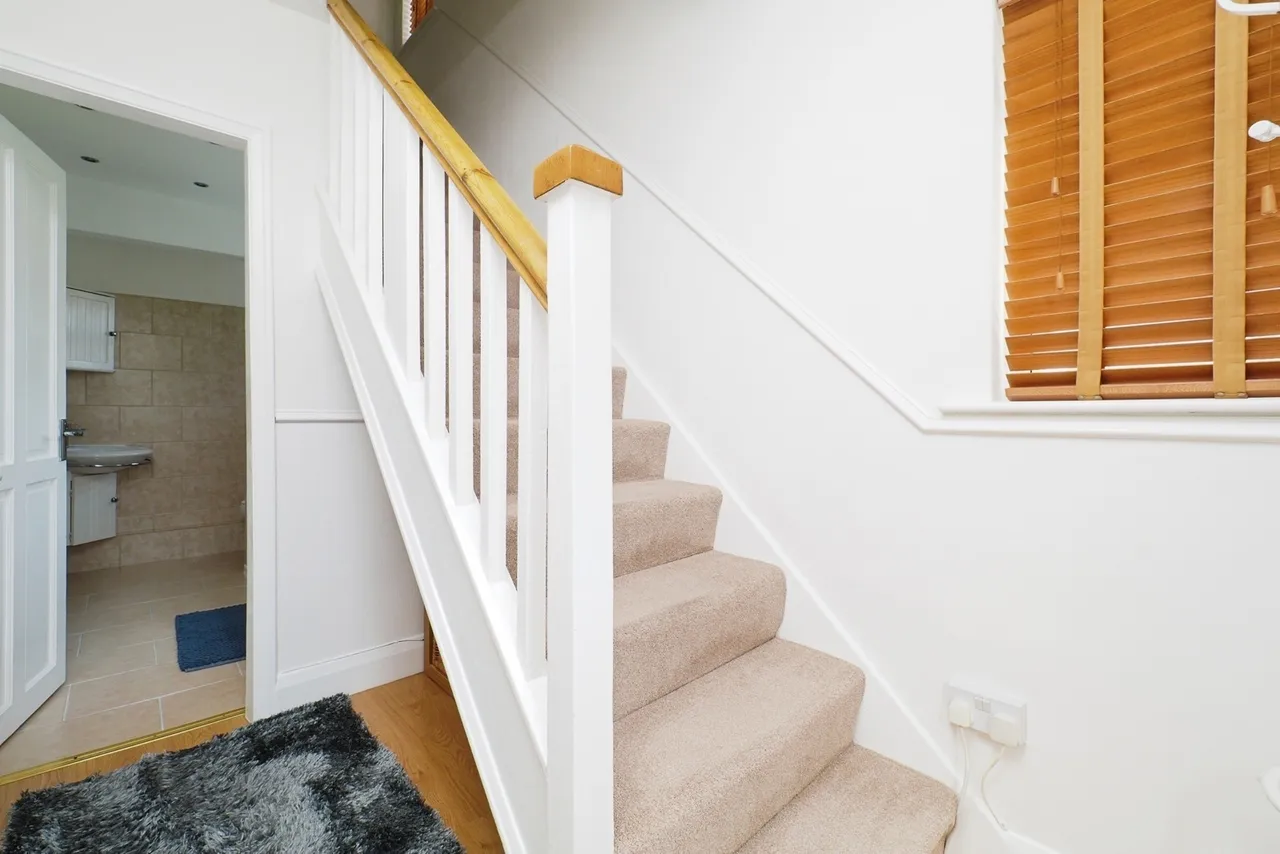 Ash Tree Square, Bramcote, NG9, photo 8