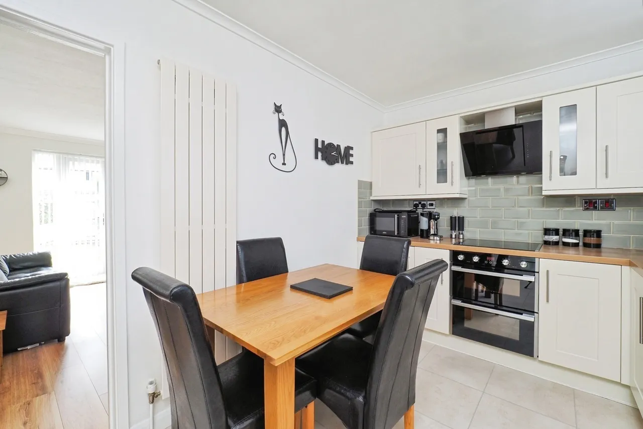 Ash Tree Square, Bramcote, NG9, photo 2