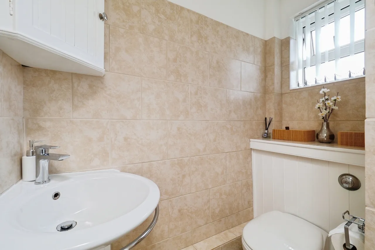 Ash Tree Square, Bramcote, NG9, photo 14