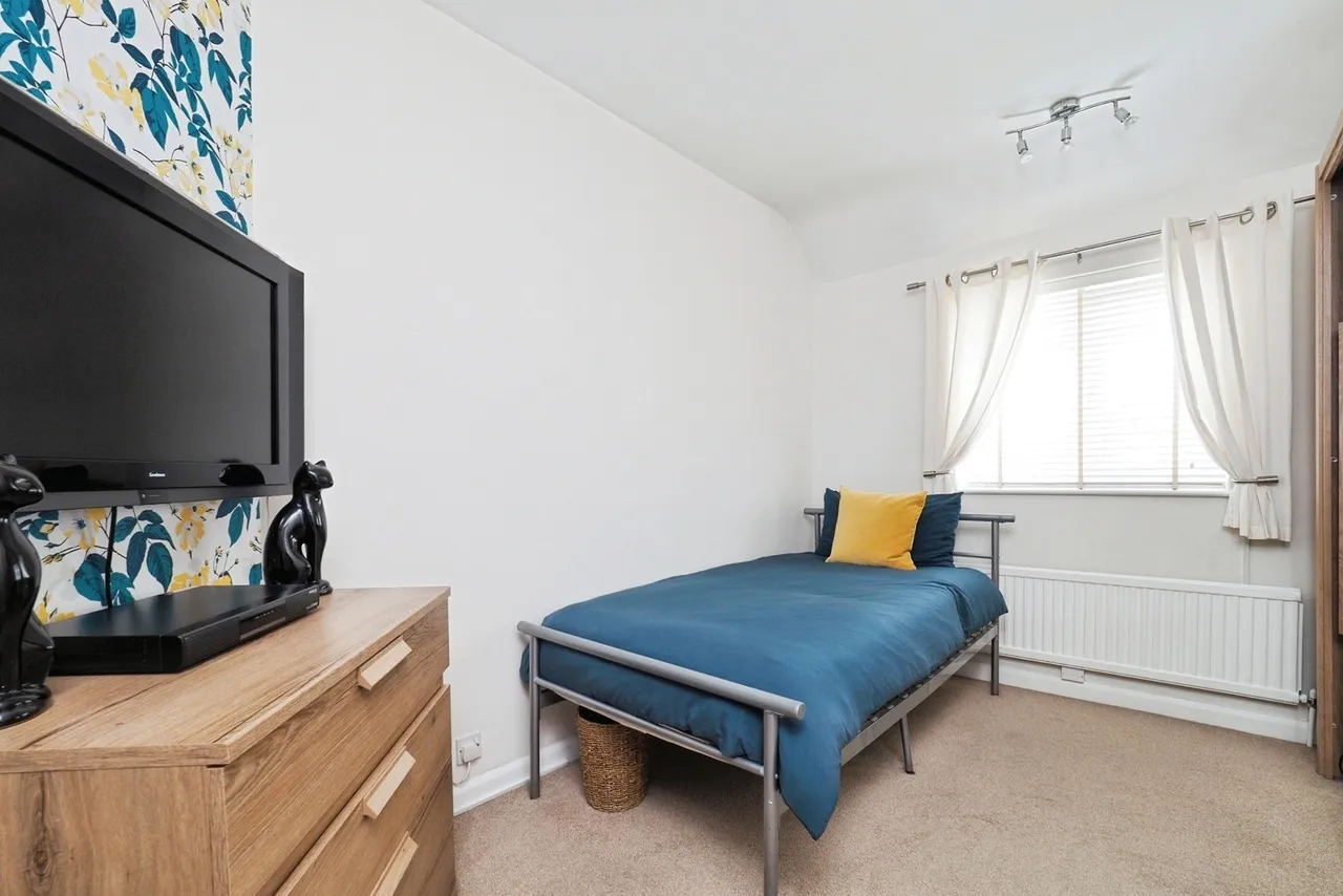 Ash Tree Square, Bramcote, NG9, photo 11