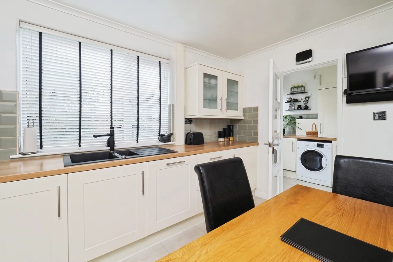 Ash Tree Square, Bramcote, NG9, photo 5