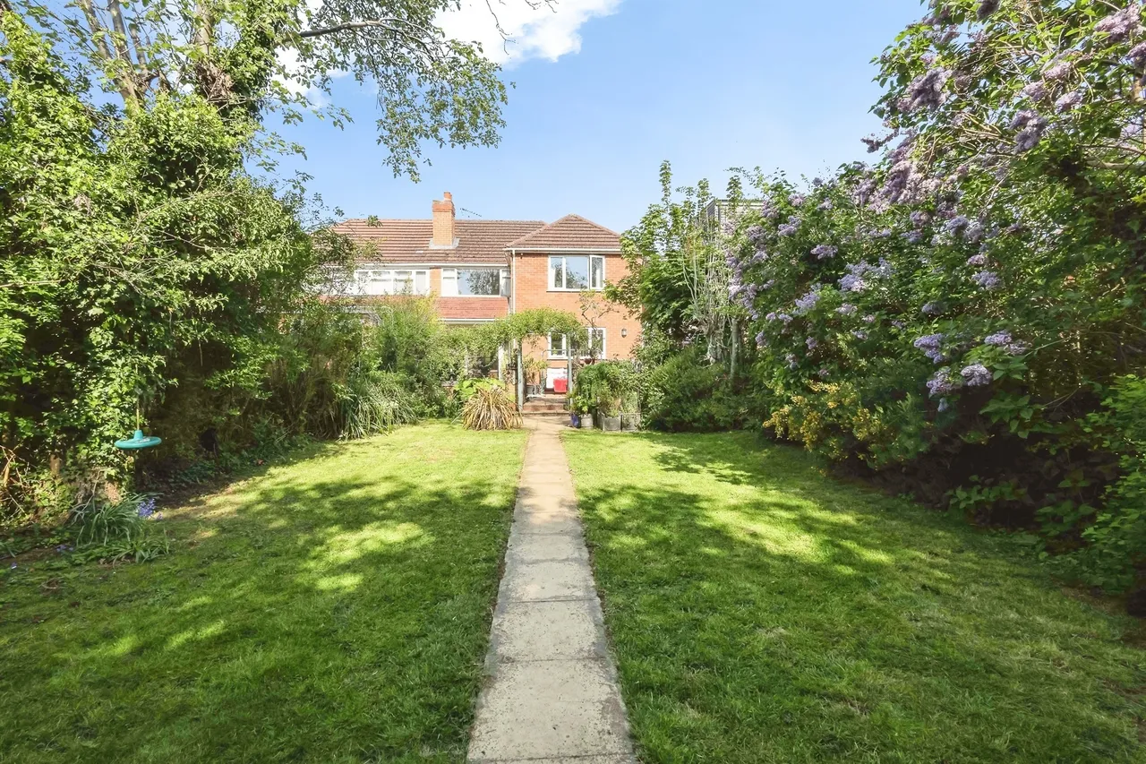 Wells Green Road, Solihull, B92, photo 17