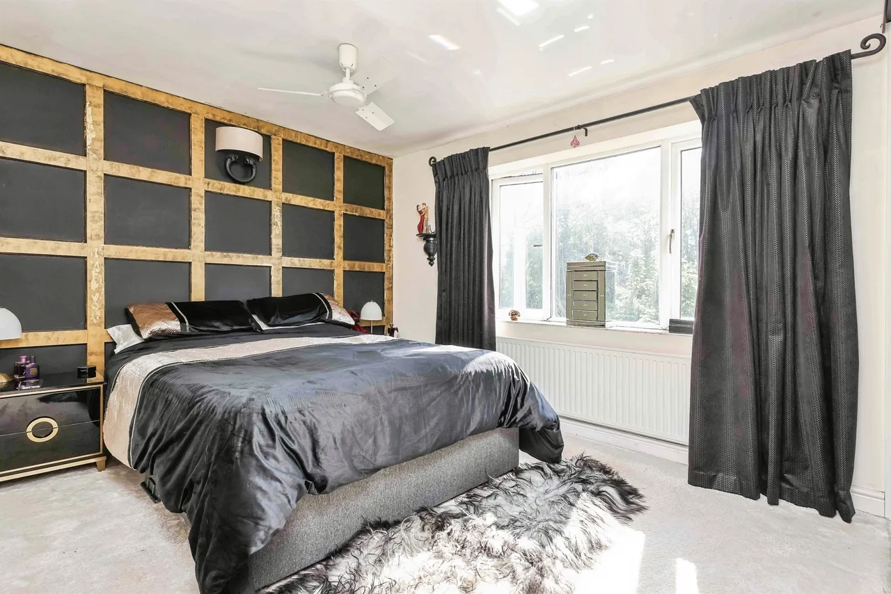 Wells Green Road, Solihull, B92, photo 8