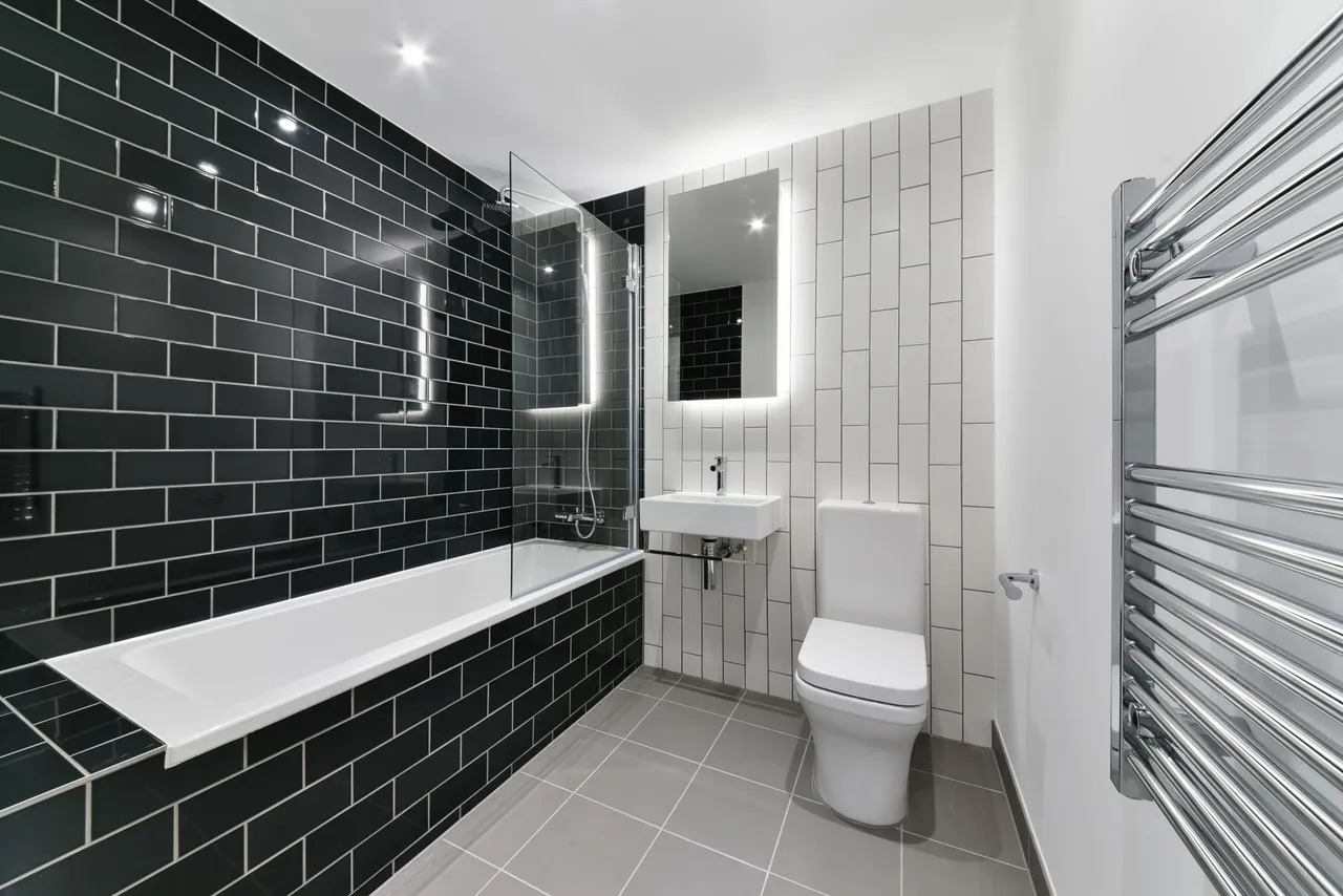 Pinnacle House, Royal Wharf, E16, photo 9