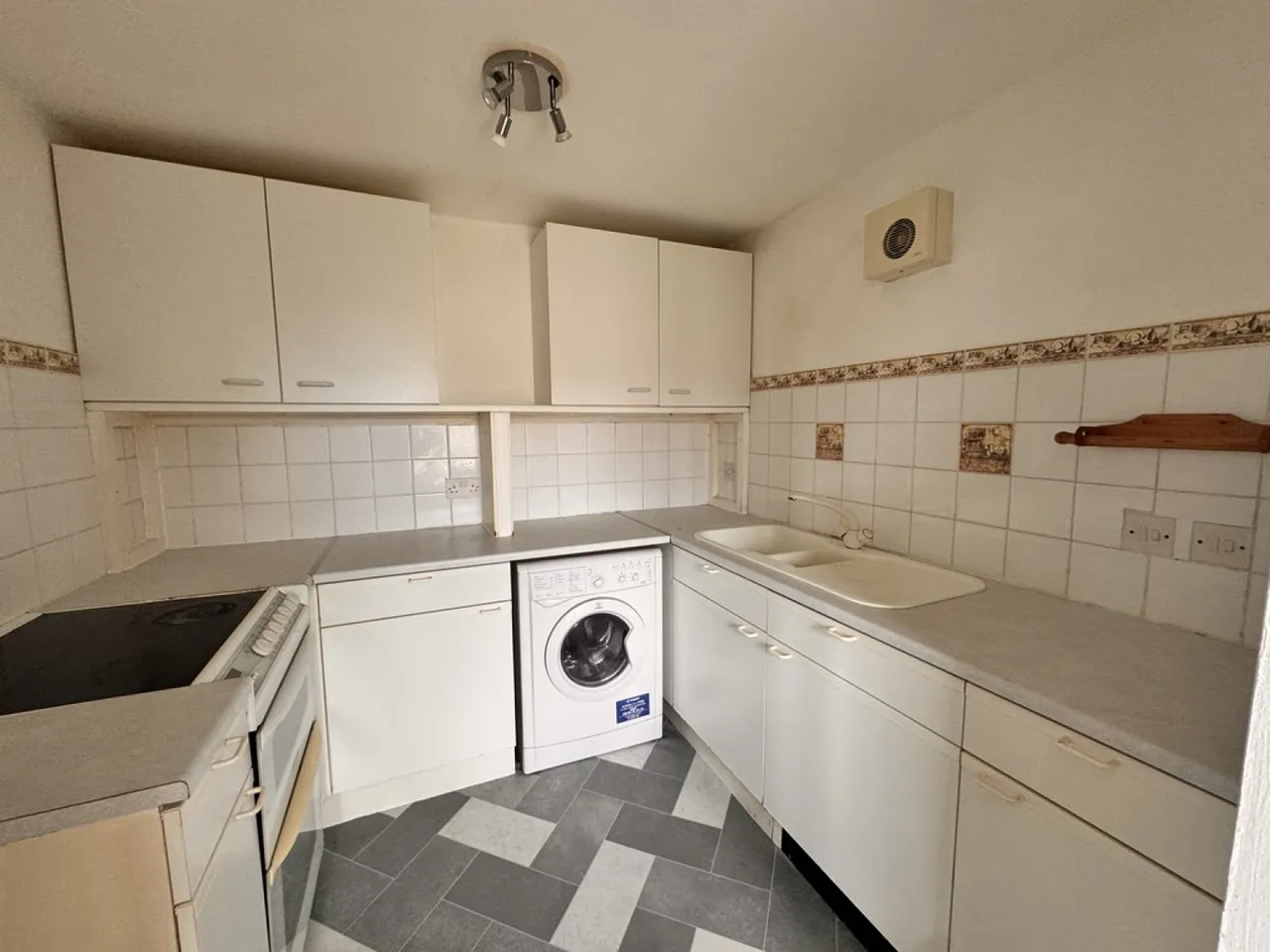 Grange Road, LS10, photo 5