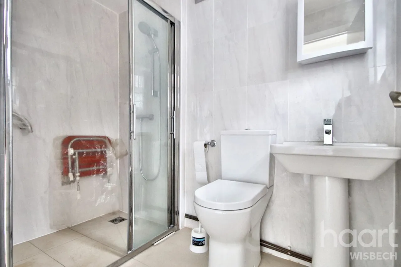 Octagon Drive, Wisbech, PE13, photo 13