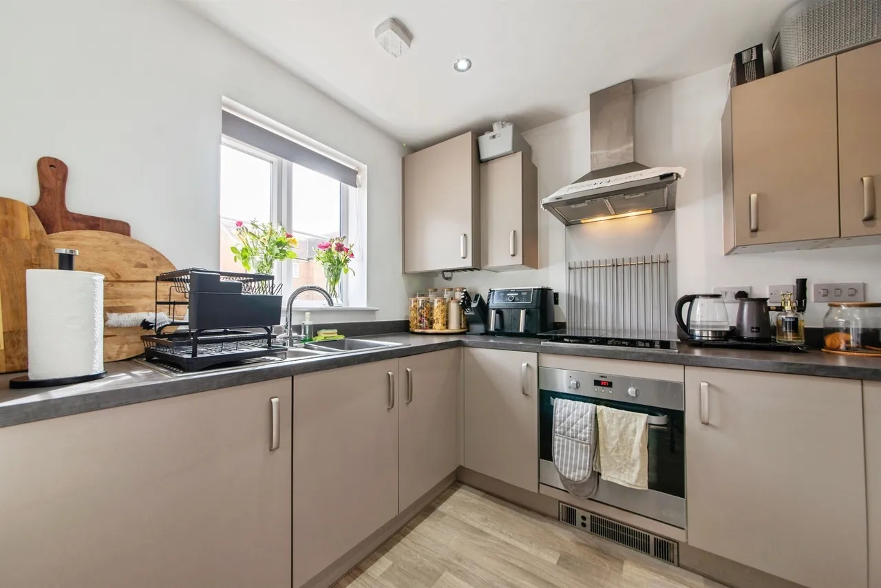 Saltern Drive, SPALDING, photo 3