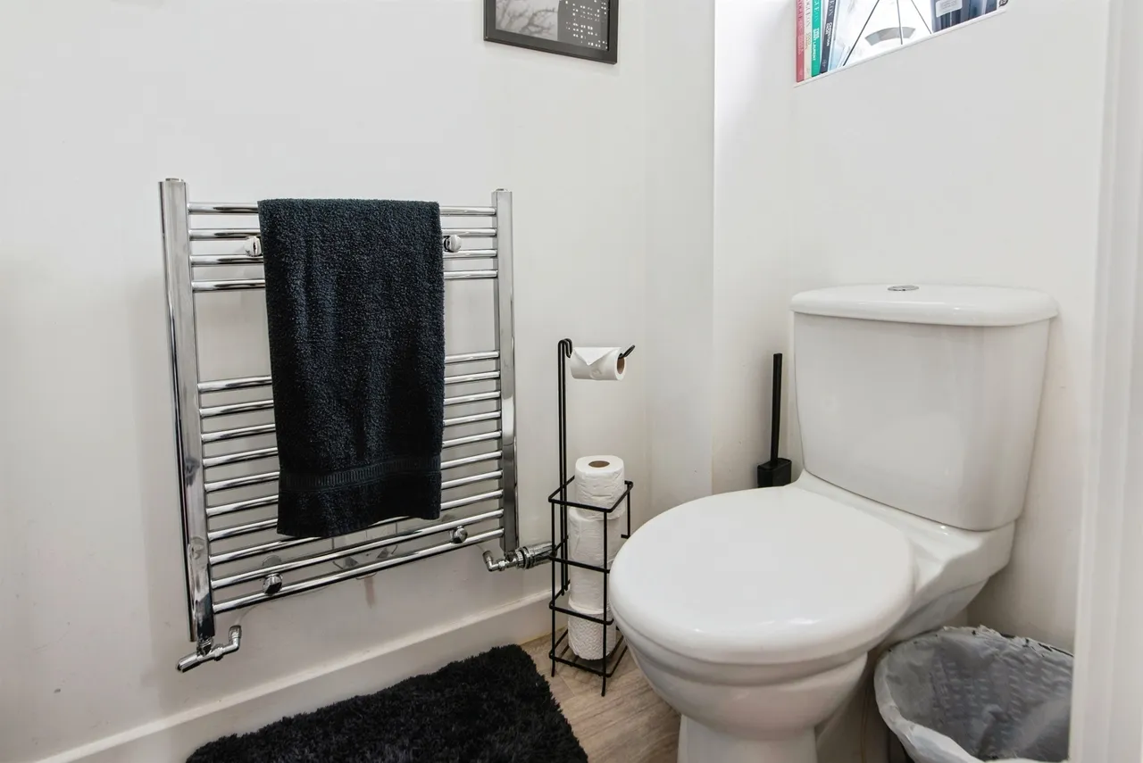 Saltern Drive, SPALDING, photo 10