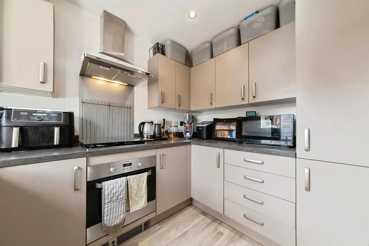 Saltern Drive, SPALDING, photo 6