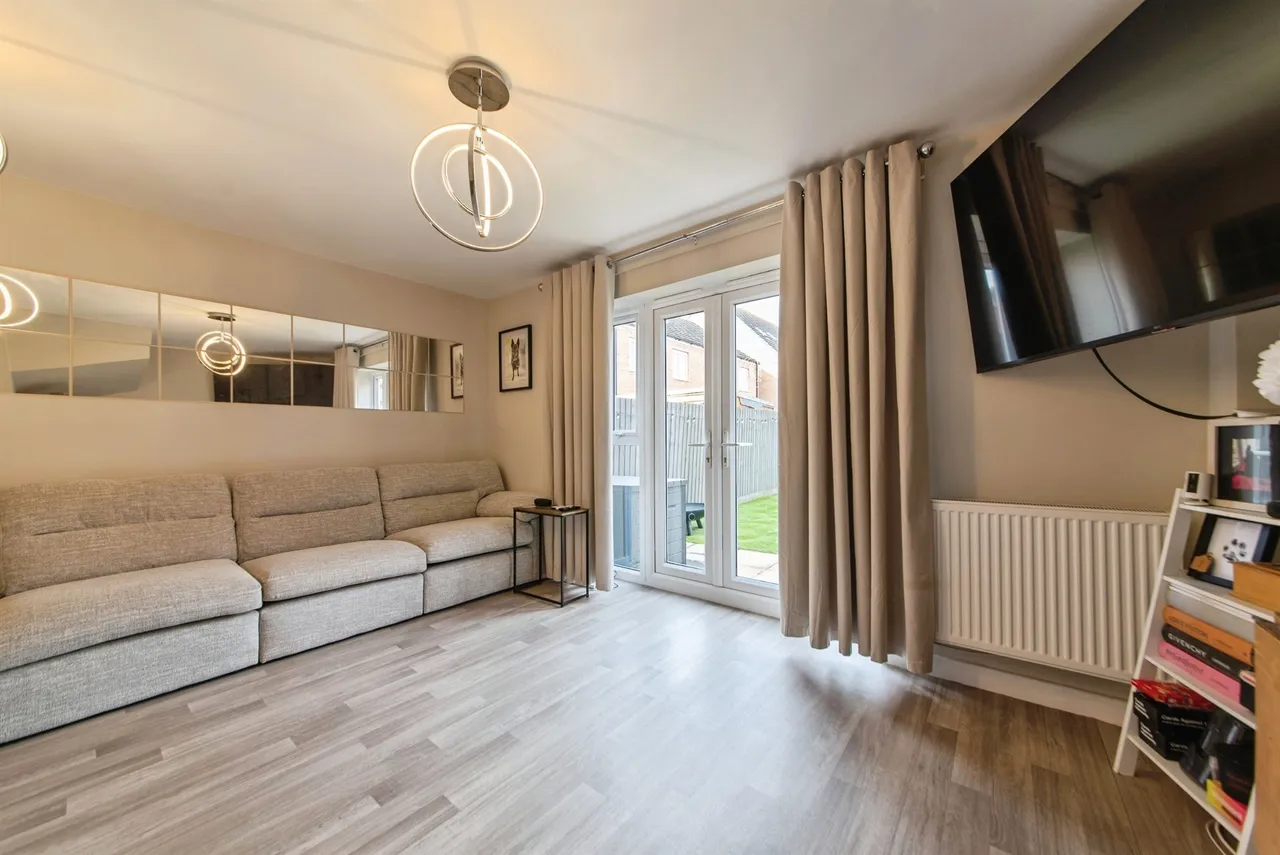 Saltern Drive, SPALDING, photo 2