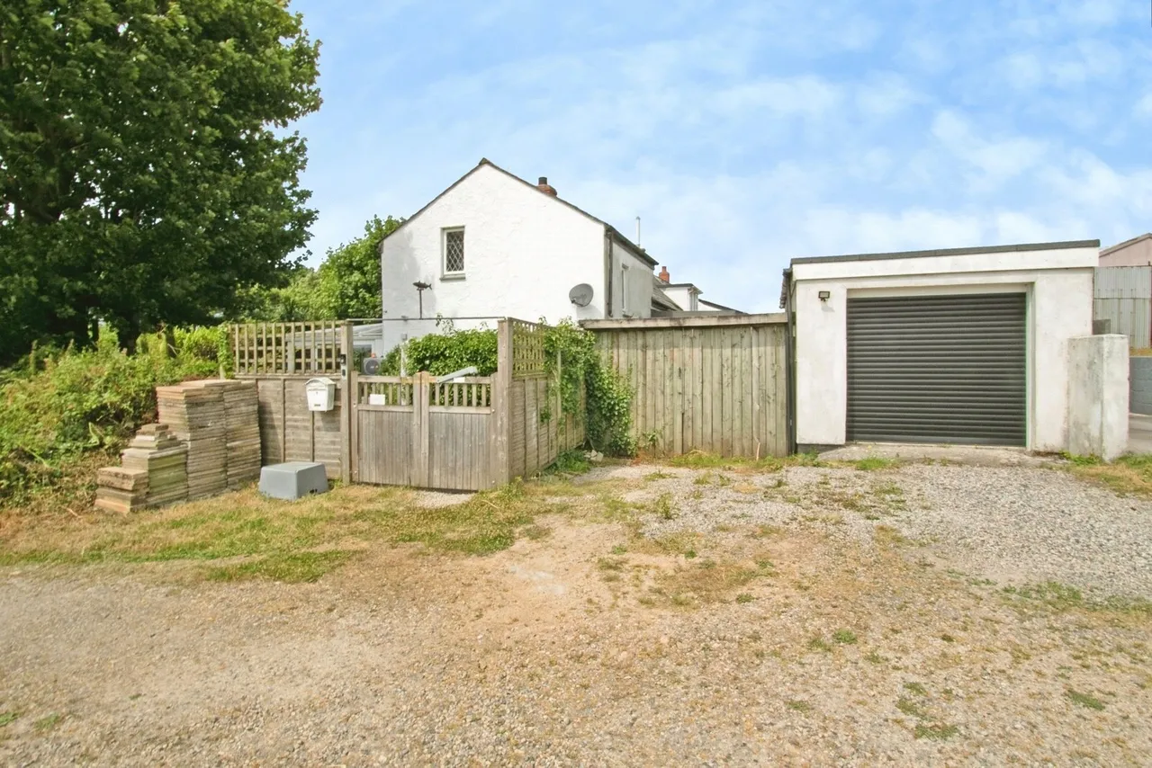 Penstraze, Three Burrows, TR4, photo 19
