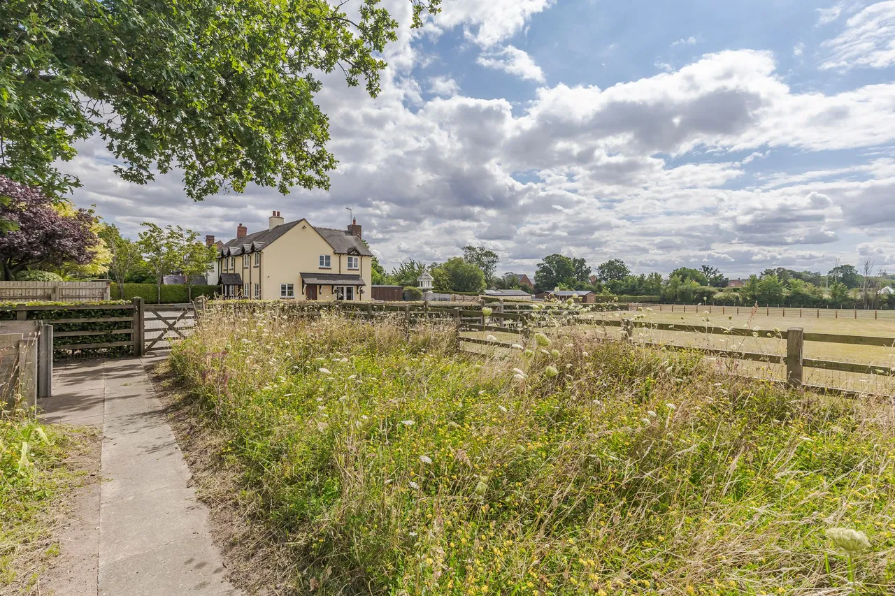 Cross Lane, Henhull, photo 24