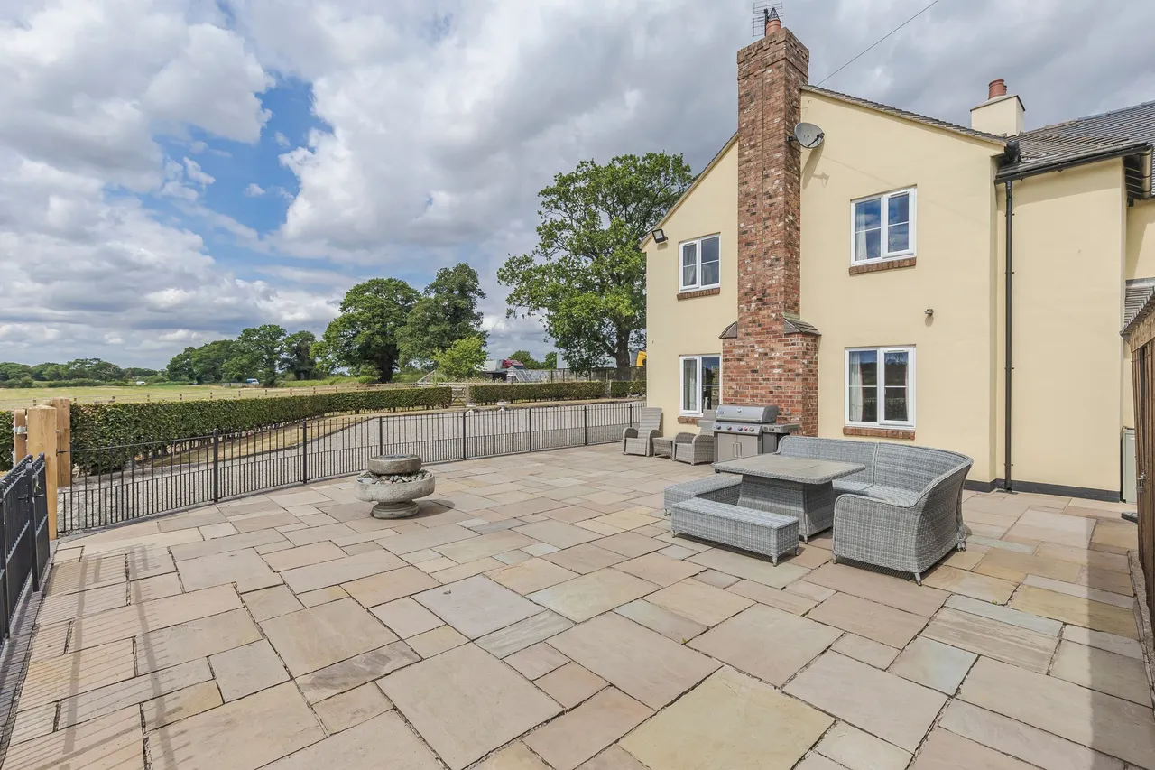 Cross Lane, Henhull, photo 22