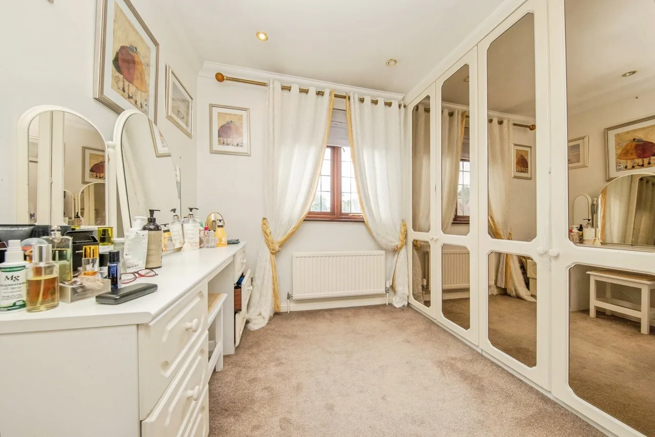 Valleyview Drive, Rushmere St. Andrew, Ipswich, Suffolk, IP4, photo 11