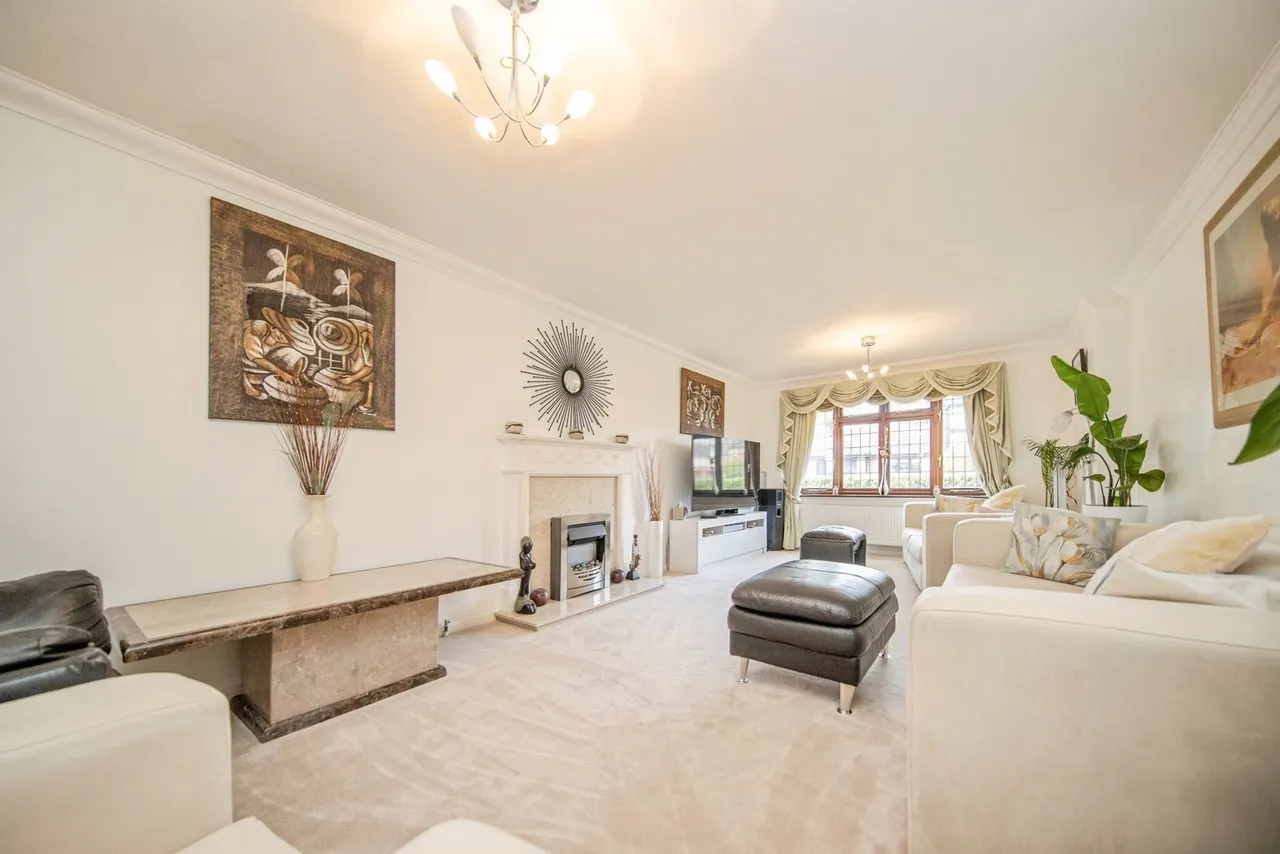 Valleyview Drive, Rushmere St. Andrew, Ipswich, Suffolk, IP4, photo 2