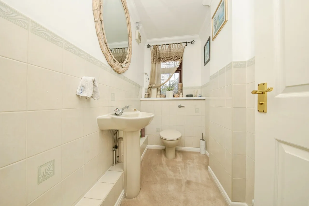 Valleyview Drive, Rushmere St. Andrew, Ipswich, Suffolk, IP4, photo 26