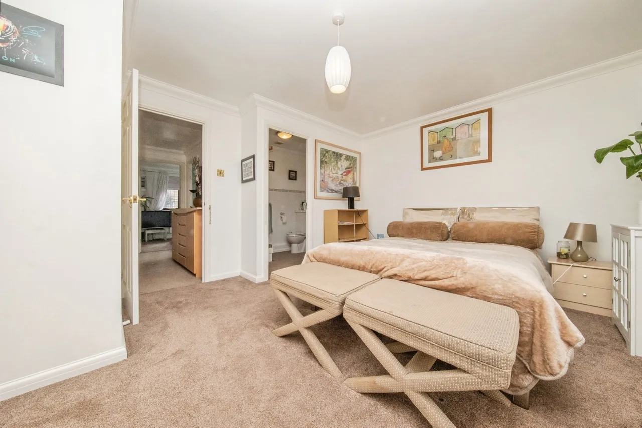 Valleyview Drive, Rushmere St. Andrew, Ipswich, Suffolk, IP4, photo 13