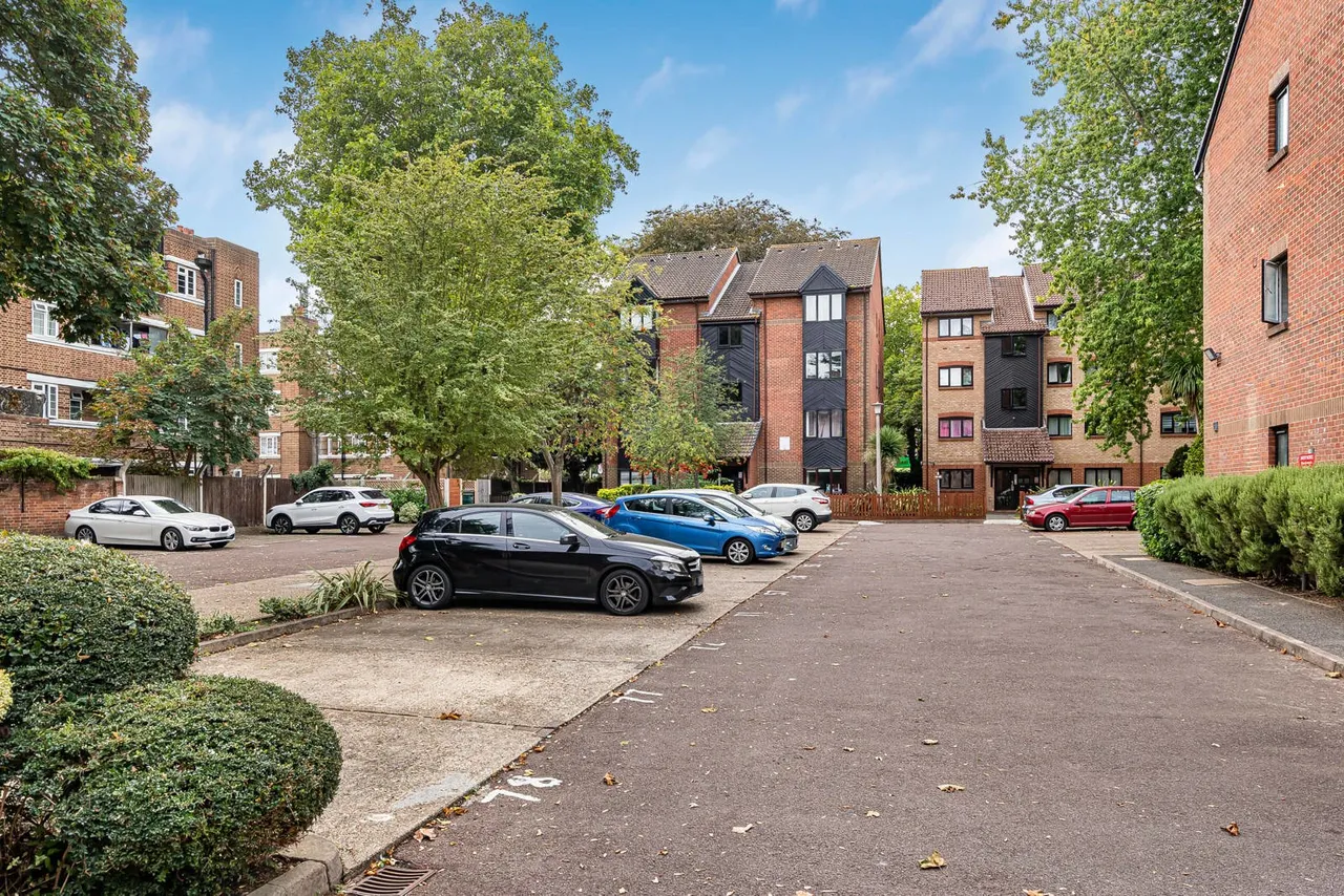 St. Christophers Gardens, Thornton Heath, CR7, photo 16