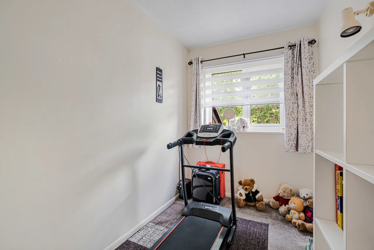 St. Christophers Gardens, Thornton Heath, CR7, photo 15
